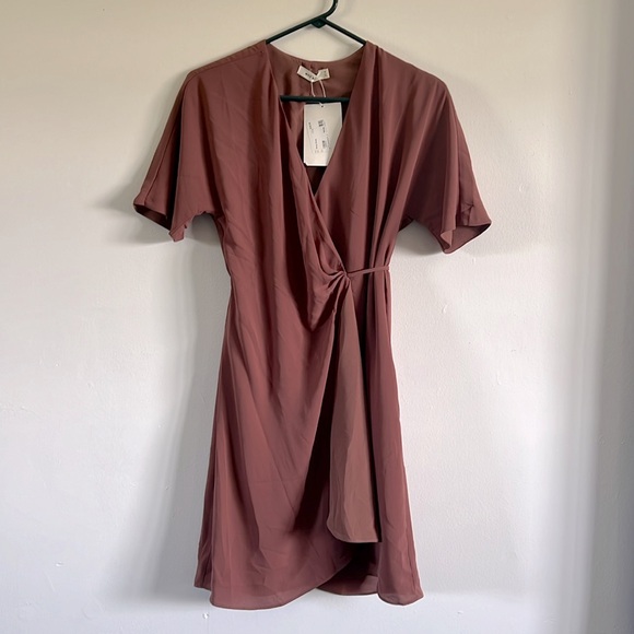 Mod Ref Dresses & Skirts - NWT Mod Ref wrap dress in pink / dusty rose